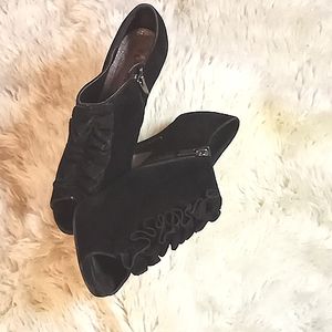 Women's black ruffled heel open toe boots
